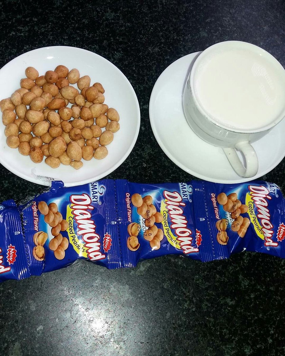 DiamondKaranga's tweet photo. Ianze Asubuhi Yako Kwa Kufungua Kinywa Ukitumia Kinywaji Chako Ukipendacho Iwe Maziwa Au Juice....... 
#DiamondKaranga 
#NogewaJirambe https://t.co/5TlCQmRdqW