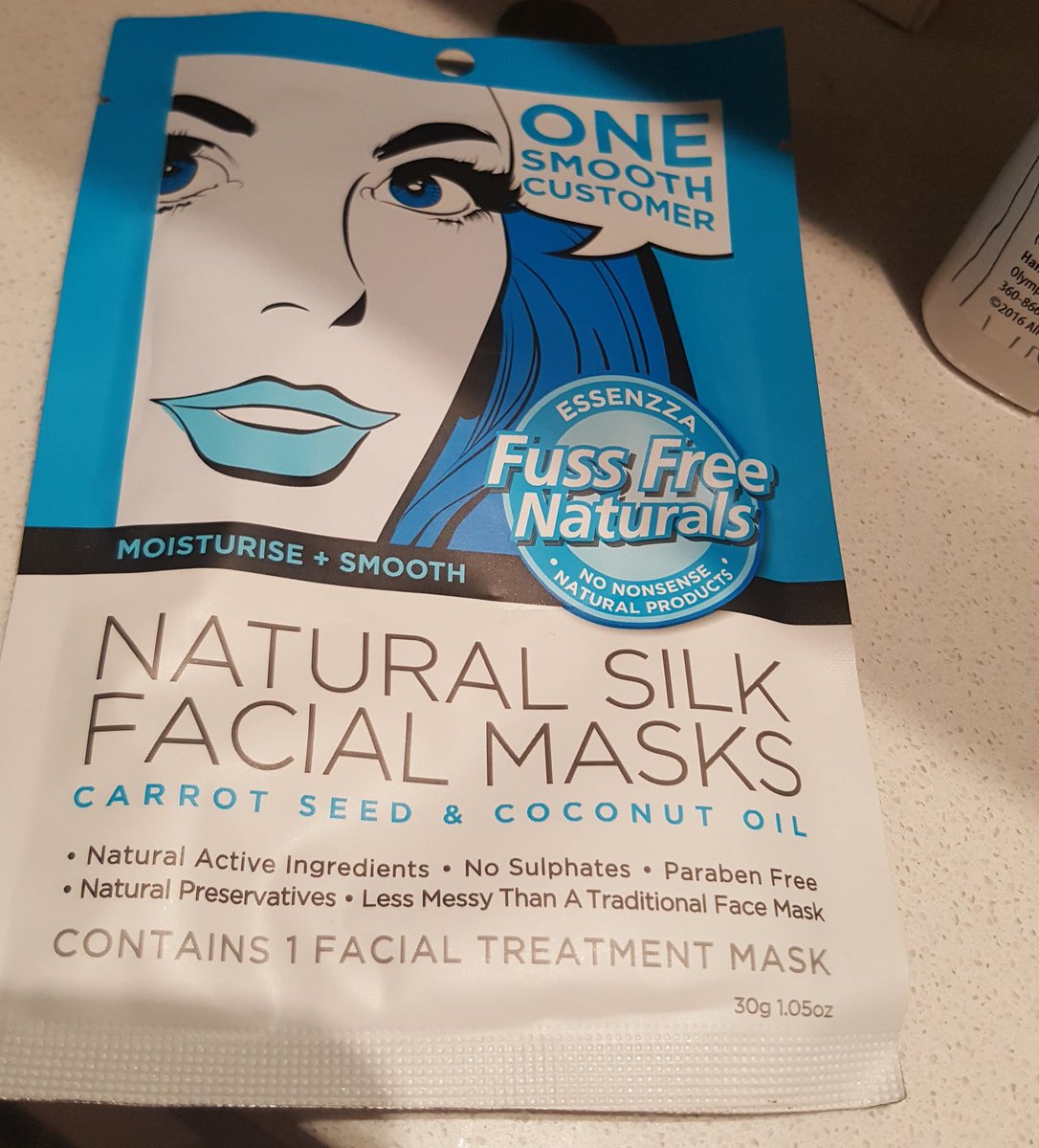 Chrissy_Sym's tweet photo. Let's see how this turns out.. #facemasks #sundaynight #exhausted #workedallweekend #relax #chill #beauty #masks #naturalproducts https://t.co/77gC491cxx