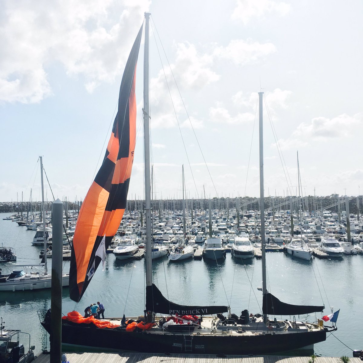 HairTooK's tweet photo. 😎🤙🏽 #PenDuick #boatstory #tabarly #stquayportrieux https://t.co/ICPF5LA8hm