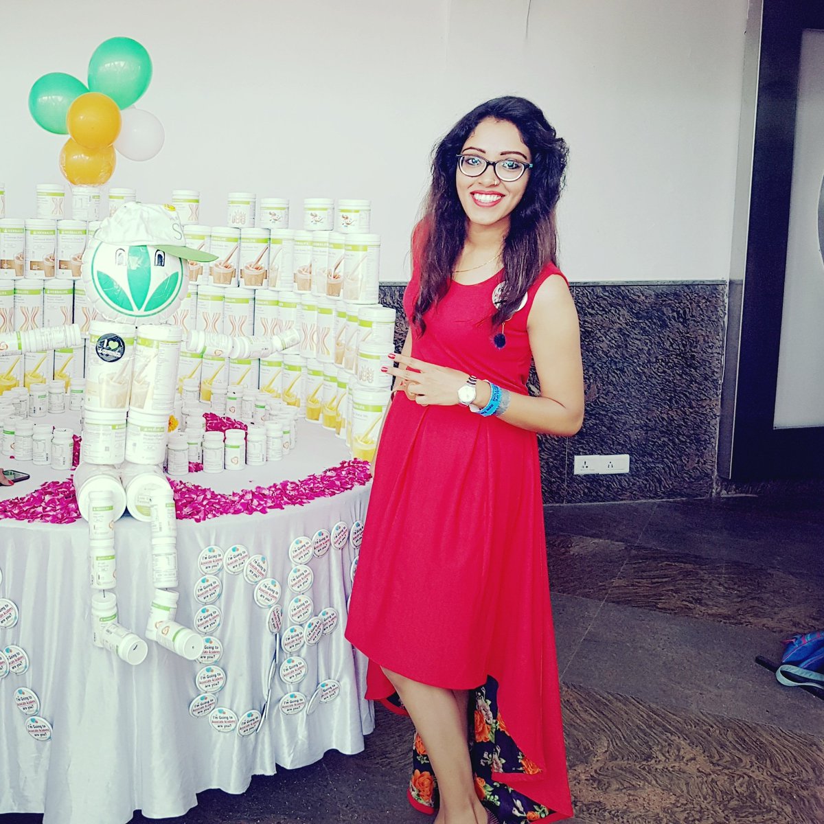 Gayatrihbl's tweet photo. #NewProfilePic https://t.co/5aHmcgBoPO