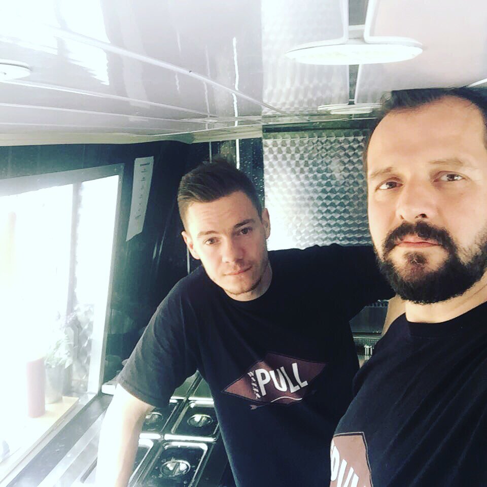 Back at nugent shopping centre today in orpington. Ask us if we WANNAPULL for £2 off your lunch! 11/5 #efts #streetfood #wannapull