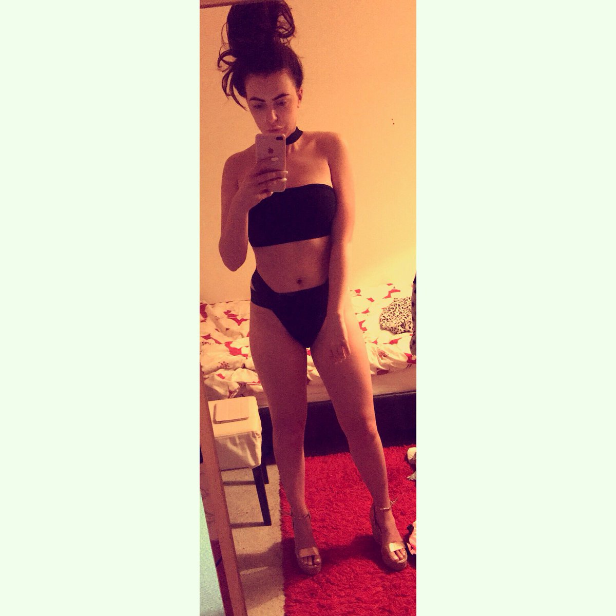 GeorgiamWhite's tweet photo. Thanks to @Charlottegshore #FOF diet, i have lost an extra 3lbs totalling to 18lbs down altogether! Im now ready for Marbella 🙋🏽💃🏻🍾 https://t.co/yEPXzTkenb