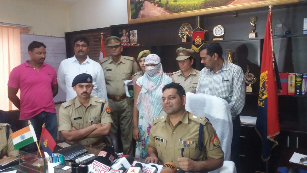 LUCKNOW POLICE tweet media