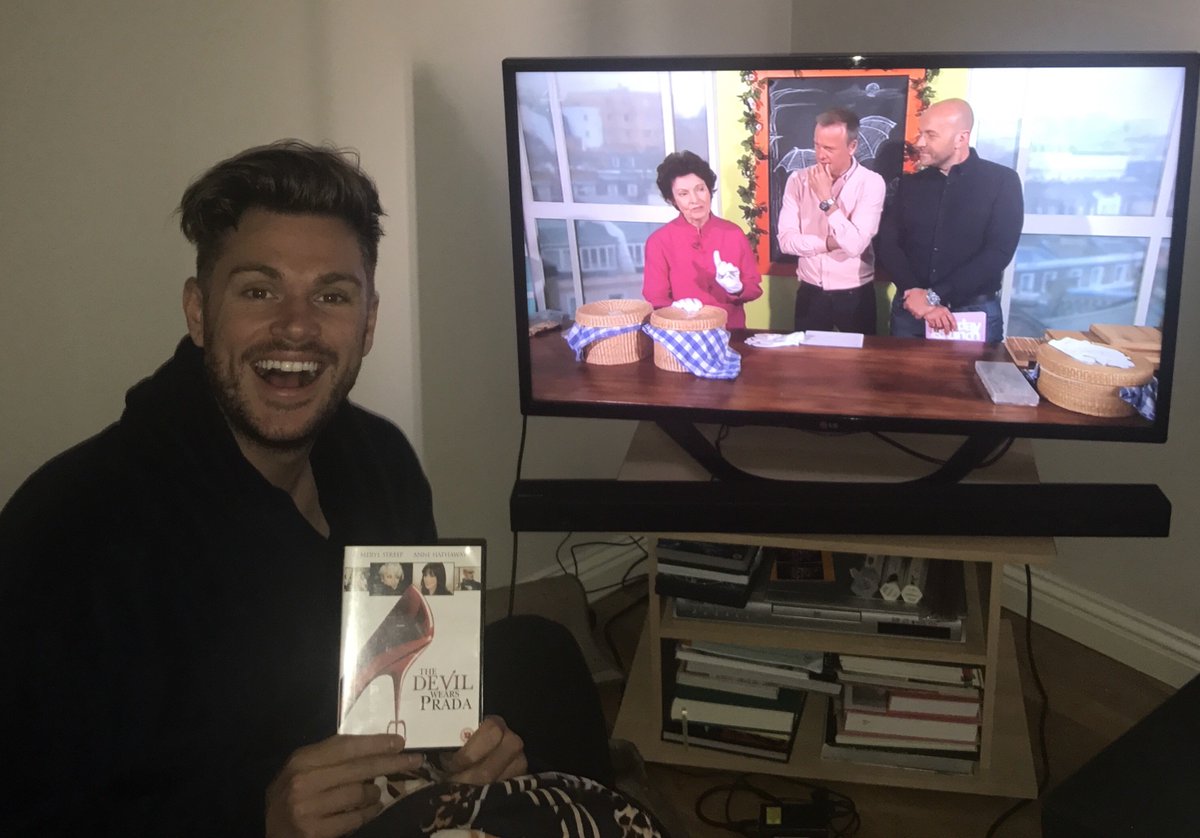 lucybough's tweet photo. @timlovejoy my boyfriend is DESPERATE for Stanley to do his corn chowder line from The Devil wears Prada! #cellulite #yourealreadylate https://t.co/D9bTu7xwIa