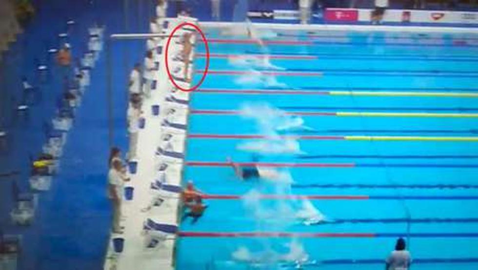 El increíble gesto de un nadador español tras negarle un minuto de silencio por los atentados de Barcelona 👏
mundodeportivo.com/natacion/20170…