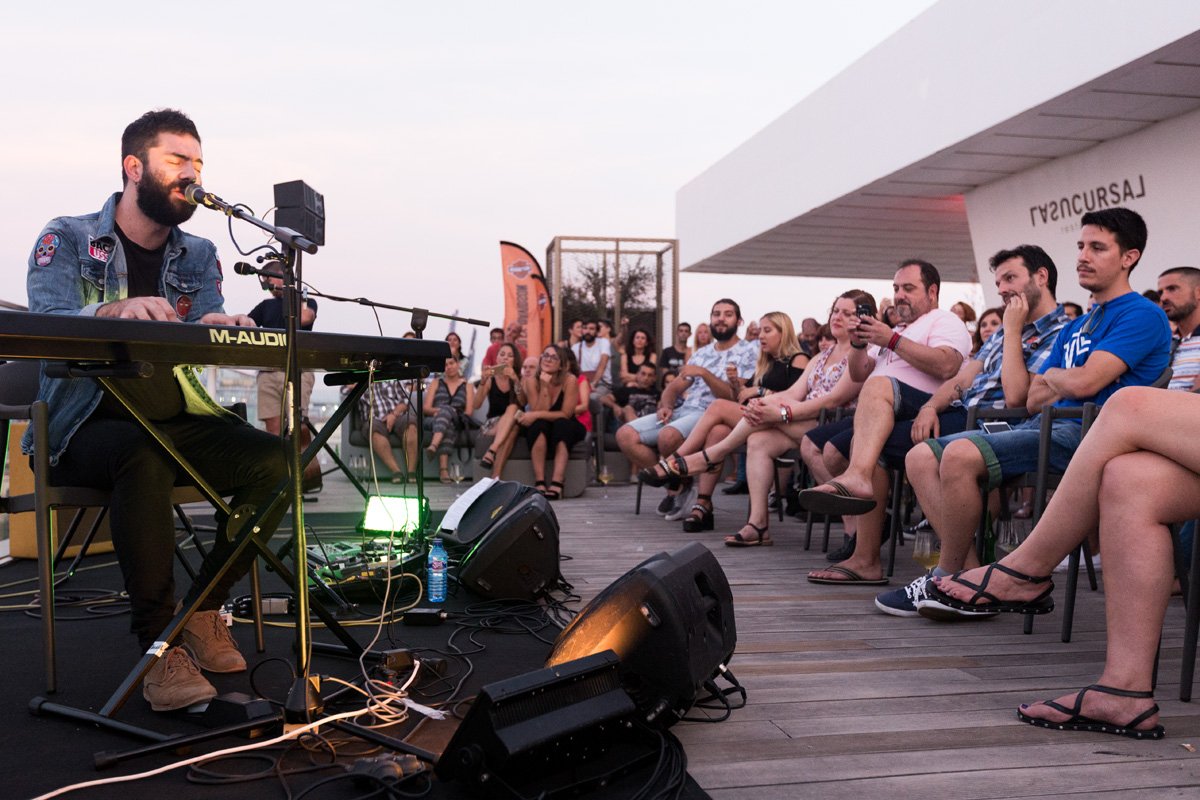 MUY agradecido a <a href="/VivaSuecia/">Viva Suecia</a> por darme la oportunidad de documentar una noche mágica en el <a href="/LiveTheRoof/">Live The Roof</a> y a <a href="/AndSonsValencia/">AndSons Producciones</a> por traerlos!