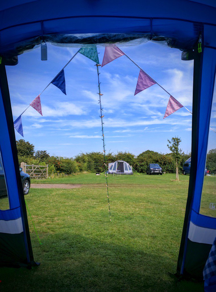 Missed waking up to this today. Could quite happily have stayed another couple wks with weather like this. <a href="/hawwood/">Haw Wood Farm</a>