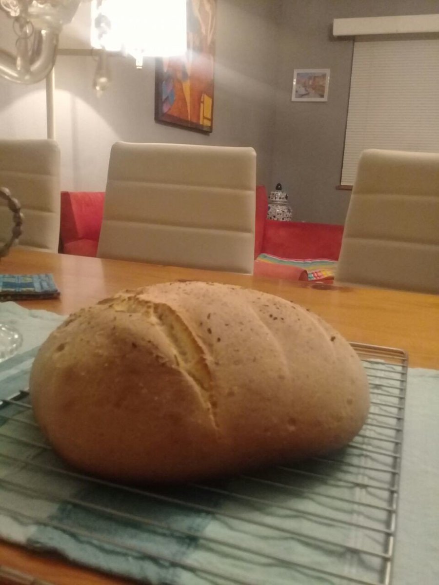 UndercoverGimba's tweet photo. My very first attempt at baking bread. Check it out on https://t.co/c0oXh63oAr 😀😀 https://t.co/bvc9viazH9