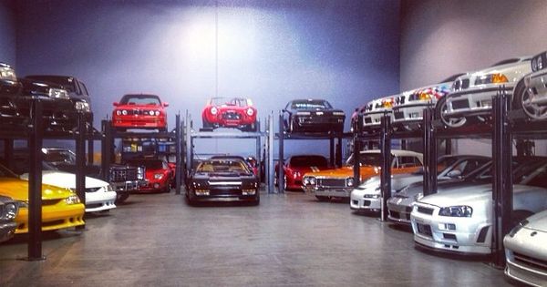 OilAndGrip's tweet photo. ¡Feliz domingo Petrolheads! Unas curvas a primera hora, comida y sacar un buen vino añejo de nuestro garaje
https://t.co/Ni24ZrSj6s
#pickone https://t.co/RFAu1uYksg