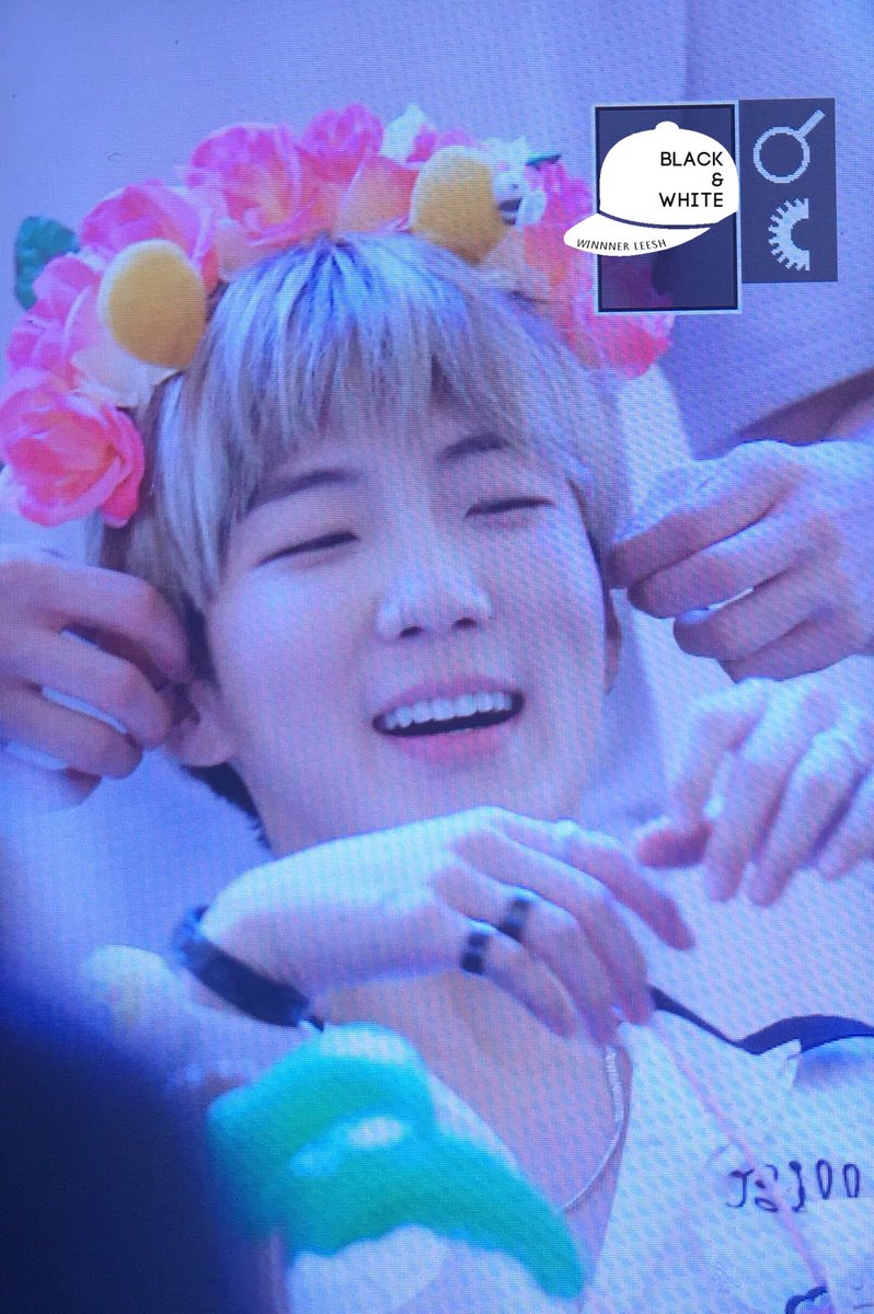 170820 #승훈 여의도팬싸
블화야 걱정마 울어도 돼 사실 산타는 없거든