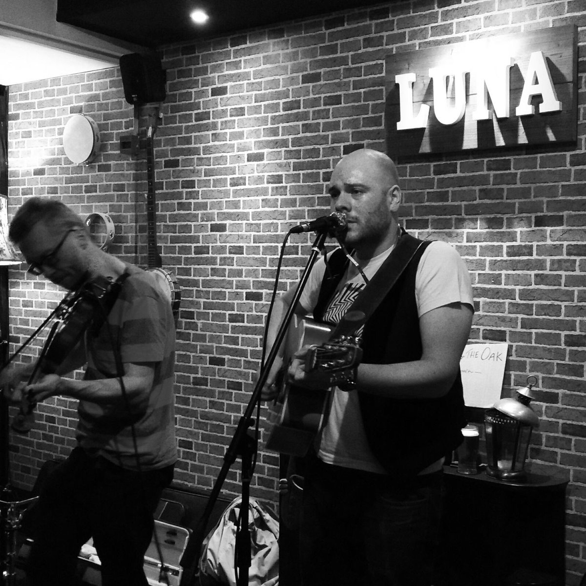 Thank u so much @LunaLondonLive. We had an amazing time last night. See ya soon! #londongig #indiemusic #NewMusicEveryday #Folk #americana