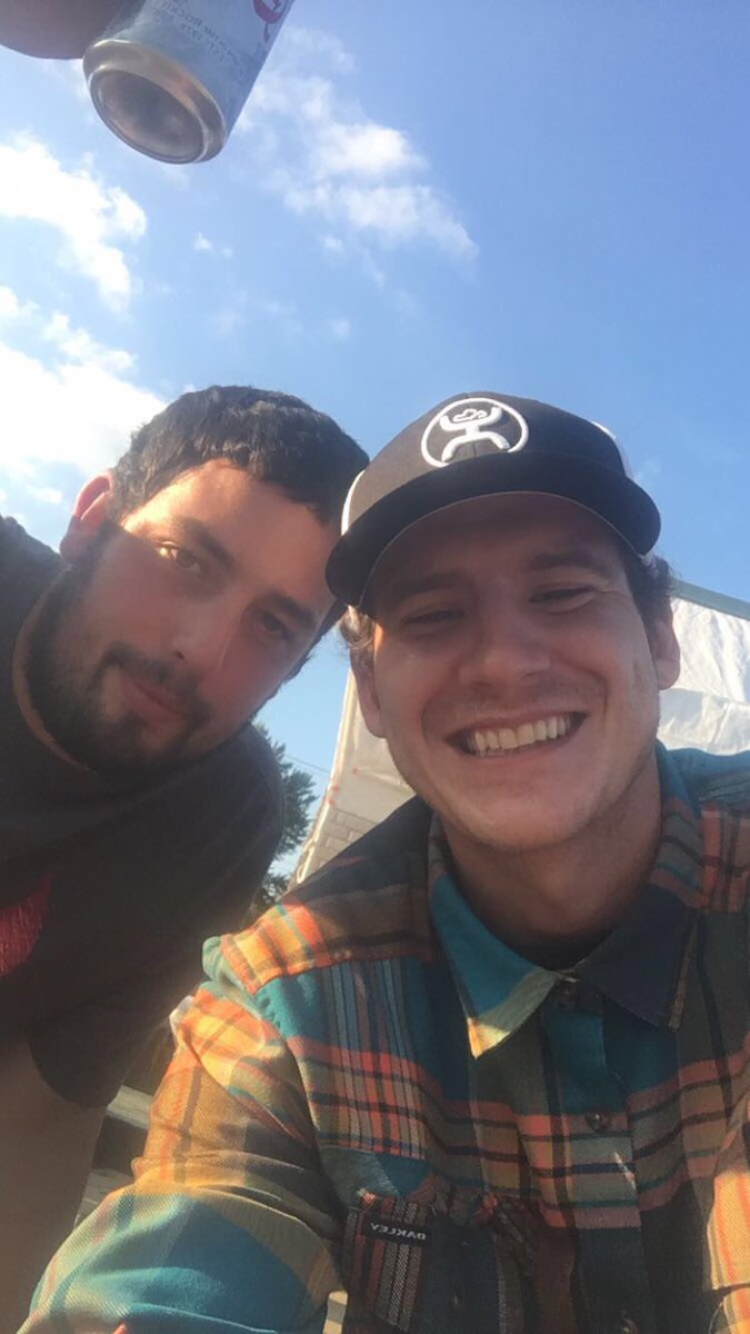 itsjrom tweet picture