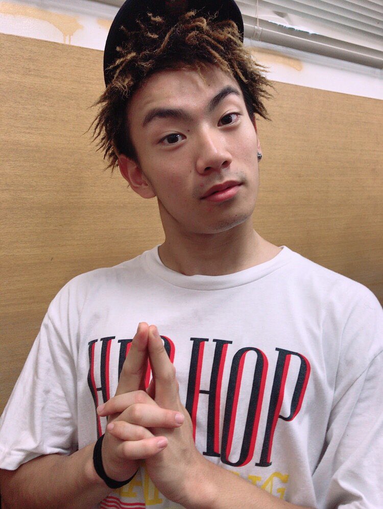 therampagefext's tweet photo. ブログ更新させて頂いていますので是非ご覧下さい🙏✨
↓↓↓
https://t.co/uT0FJJ8MEb

川村壱馬

#昨日の
#集合写真に
#翔平だけ写っていなかったので
#ピンで
#サービスショットも
#載せときます https://t.co/xF3LZcQfWJ