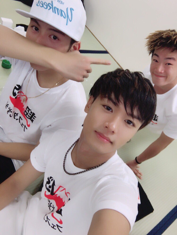 therampagefext's tweet photo. ブログ更新させて頂いていますので是非ご覧下さい🙏✨
↓↓↓
https://t.co/uT0FJJ8MEb

川村壱馬

#昨日の
#集合写真に
#翔平だけ写っていなかったので
#ピンで
#サービスショットも
#載せときます https://t.co/xF3LZcQfWJ