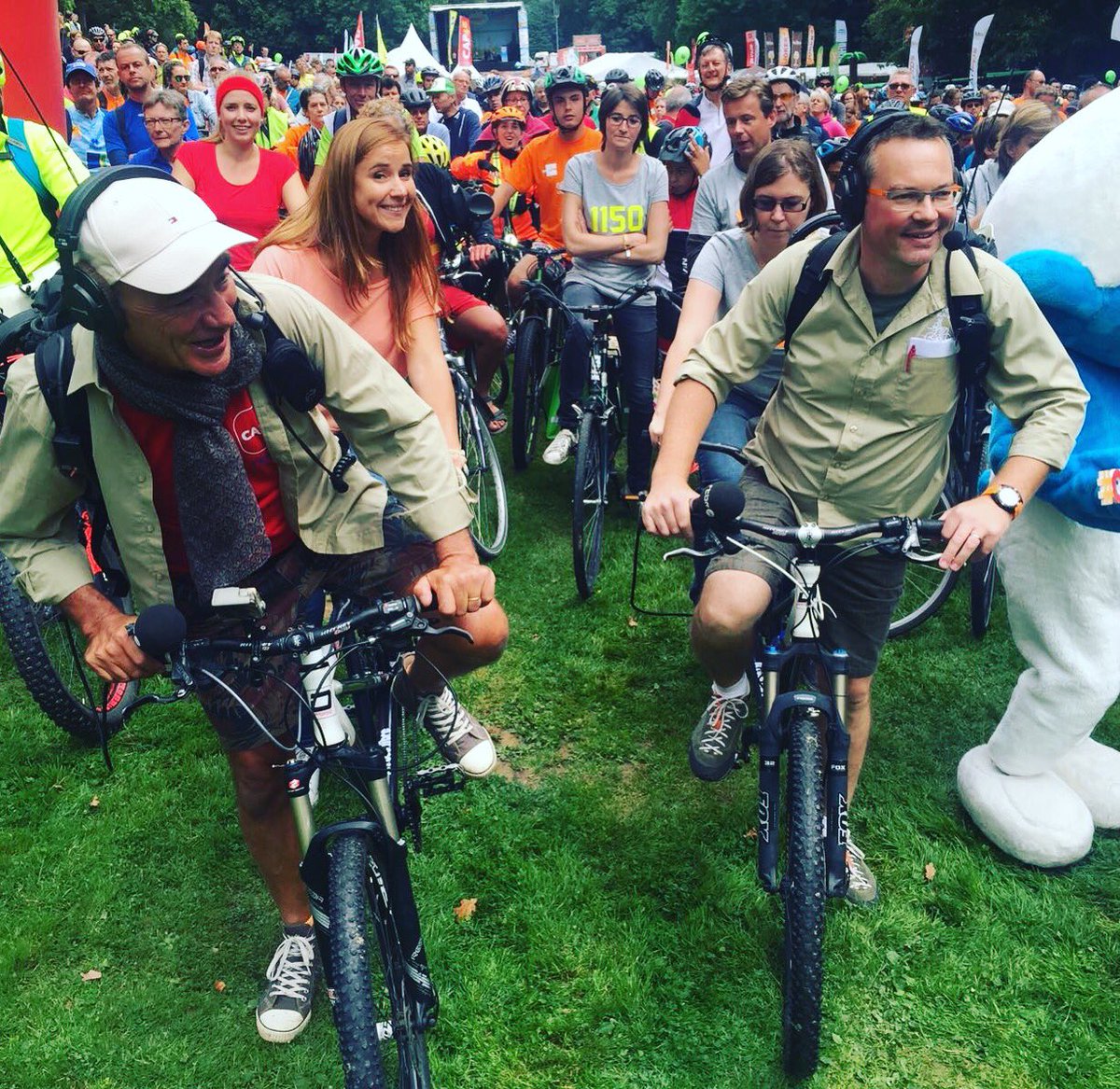 Retrouvez toute l'équipe du Beau Velo De Ravel apres le Jt sur la Une ce dimanche 20 août <a href="/AdrienJoveneau/">Adrien Joveneau</a> <a href="/Julie_Ent/">Julie VanH</a> @OlivierColle1 😁🚲🎉🌈