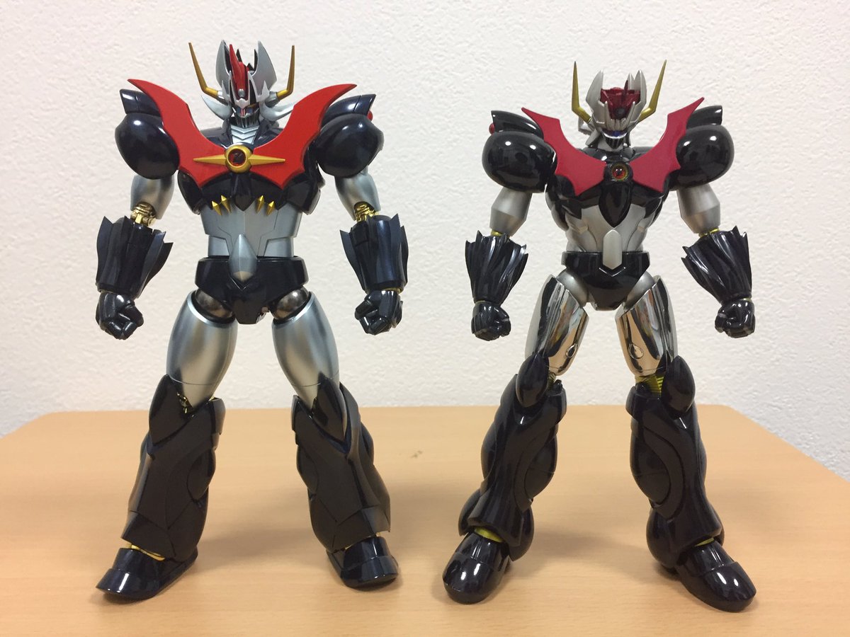 大神ソウマ Max合金マジンカイザーとツーショット 超合金魂はova準拠のデザインで出るのでmax合金の胸部放熱板はゲーム版デザインに付け替えました Max合金は高屋良樹先生がリファインされたデザインなので大分印象違いますね こう並べるとちょっと超合金 大神ソウマ Max合金マジンカイザーとツーショット 超合金魂はova準拠のデザインで出るのでmax合金の胸部放熱板はゲーム版デザインに付け替えました Max合金は高屋良樹先生がリファインされたデザインなので大分印象違いますね こう並べるとちょっと超合金