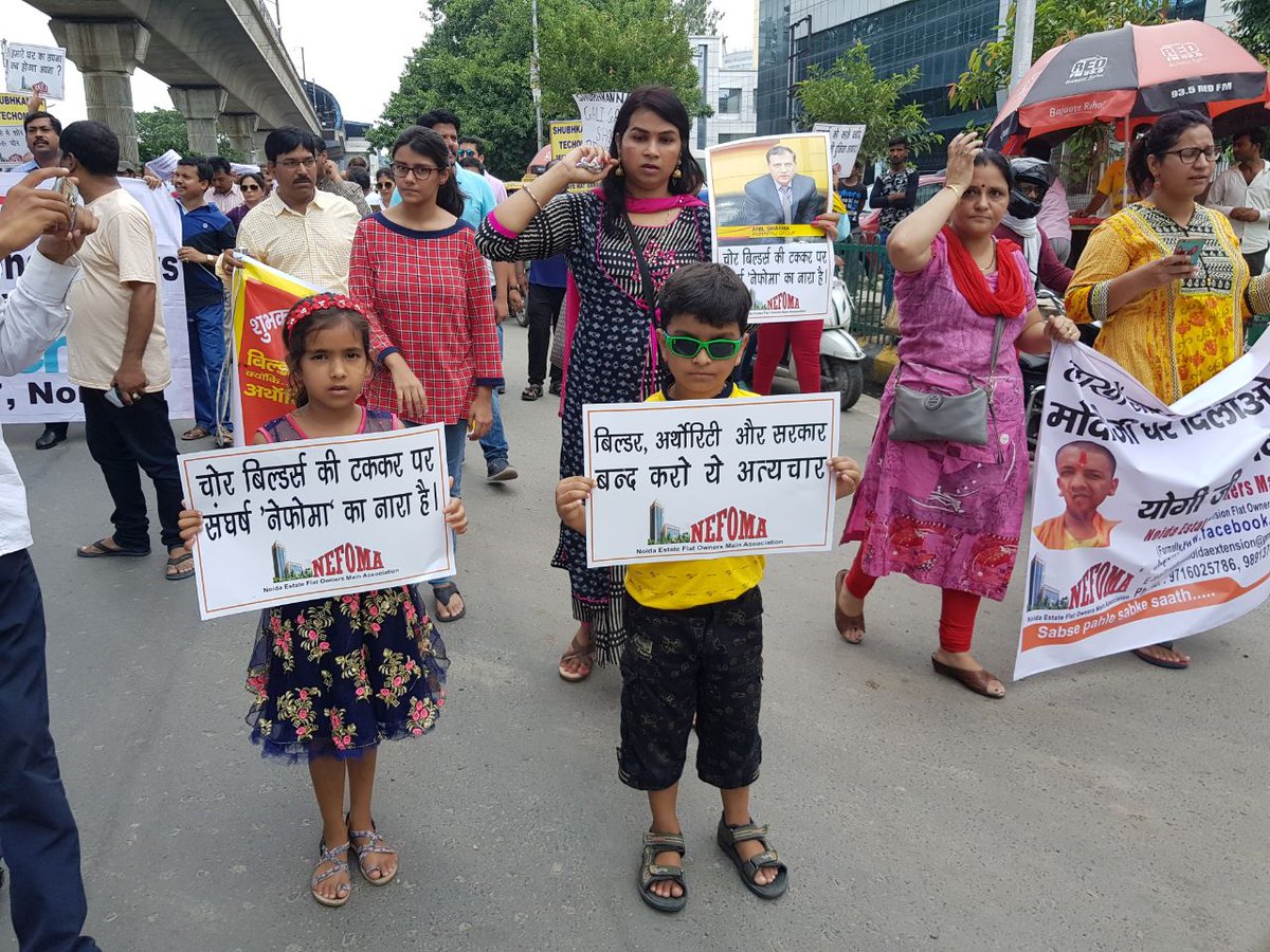 PritiZar's tweet photo. @PMOIndia @SushmaSwaraj @myogiadityanath @narendramodi @aajtak @ndtv @republic @arunjaitley  NO HOME NO BJP IN 2019! #SAVEJPWISHTOWN #nobjp https://t.co/VeWtBQxy4W