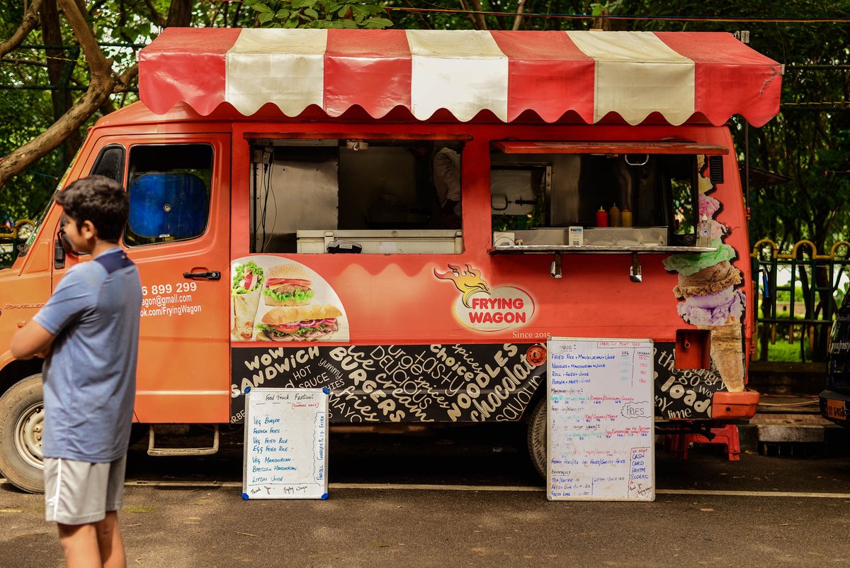 IamMihirPandya's tweet photo. Come experience the #FoodTruck at #SankeyTank Be a part of the #NammaBengaluruHabba #Phase1Experience @CMofKarnataka #Bengaluru #FleaMarket https://t.co/lotORYaxWB