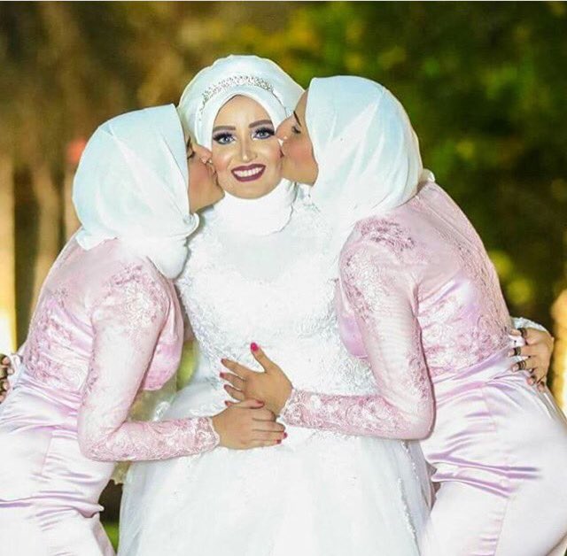 Yj975's tweet photo. تابعوا احسن ميك اب ارتيست اية كامل ❤️❤️ https://t.co/Quqd16UHKa
