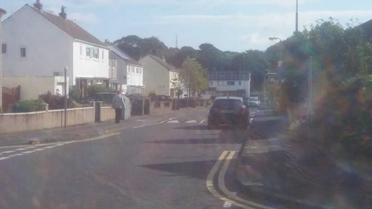 LitCors's tweet photo. Blurry picture #SouthGyle Road, Edinburgh - former home of multilingual poet #WilliamNeill  - #gàidhlig #gaelic #scotspoetry #corstorphine https://t.co/YdqBpvt0nH