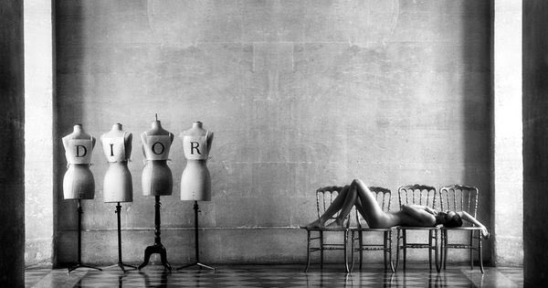 perrineduglet's tweet photo. Beauté 💫✨#Dior @lesartsdeco 📷#Issermann https://t.co/tL2cptNrZ7
