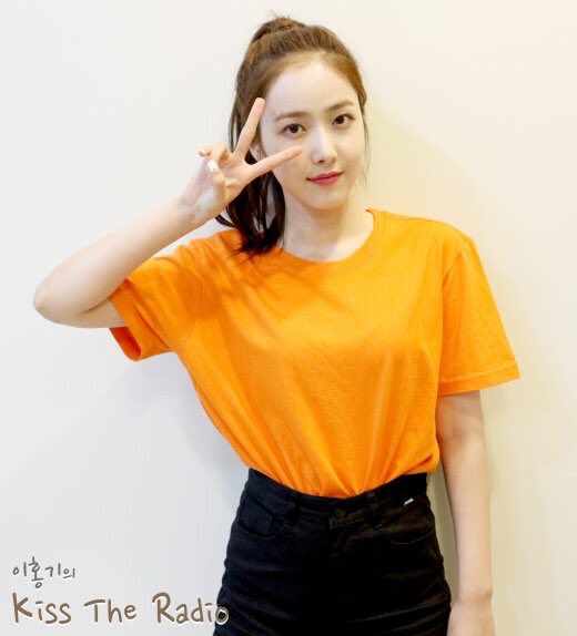 DOORGENCY's tweet photo. [VERIFIED] @hsneunbi as SinB from GFRIEND, 1998's. Don't forget to put #DGFams - Blue (200p) in ur bio/loc🎉🎉 be active dear https://t.co/lV7IqYOZGy
