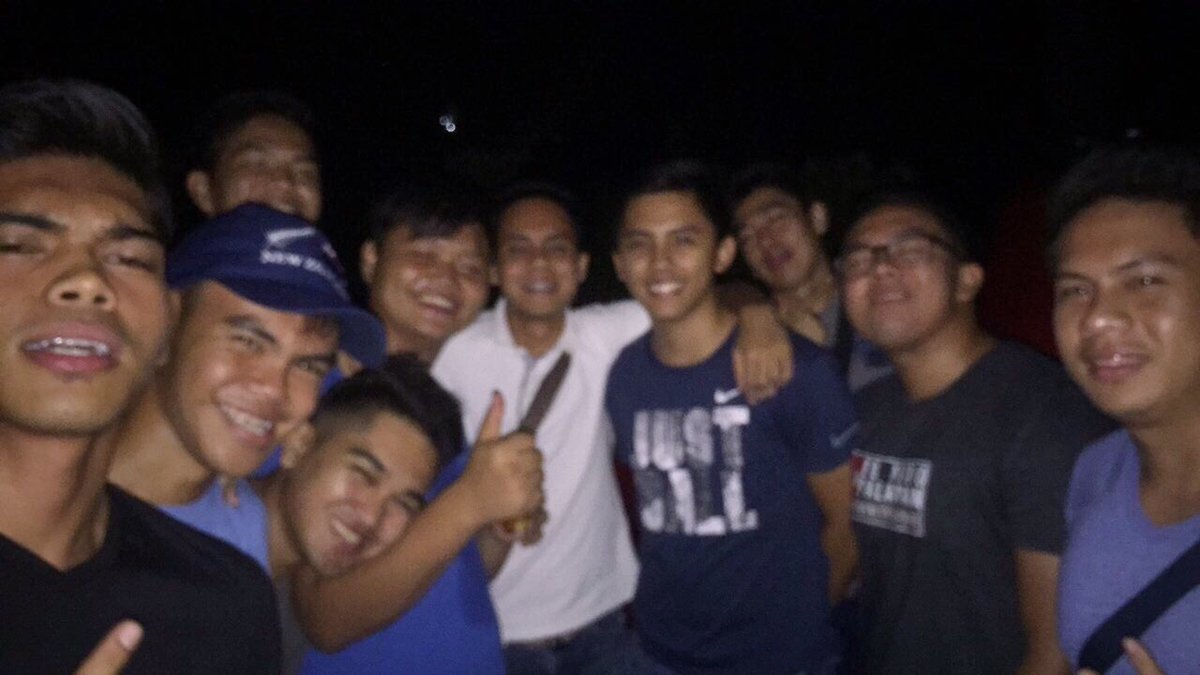 MartinLacorda's tweet image. Cheers to the nights that turned into morning and the friends who turned into family. #Kadayawan2017