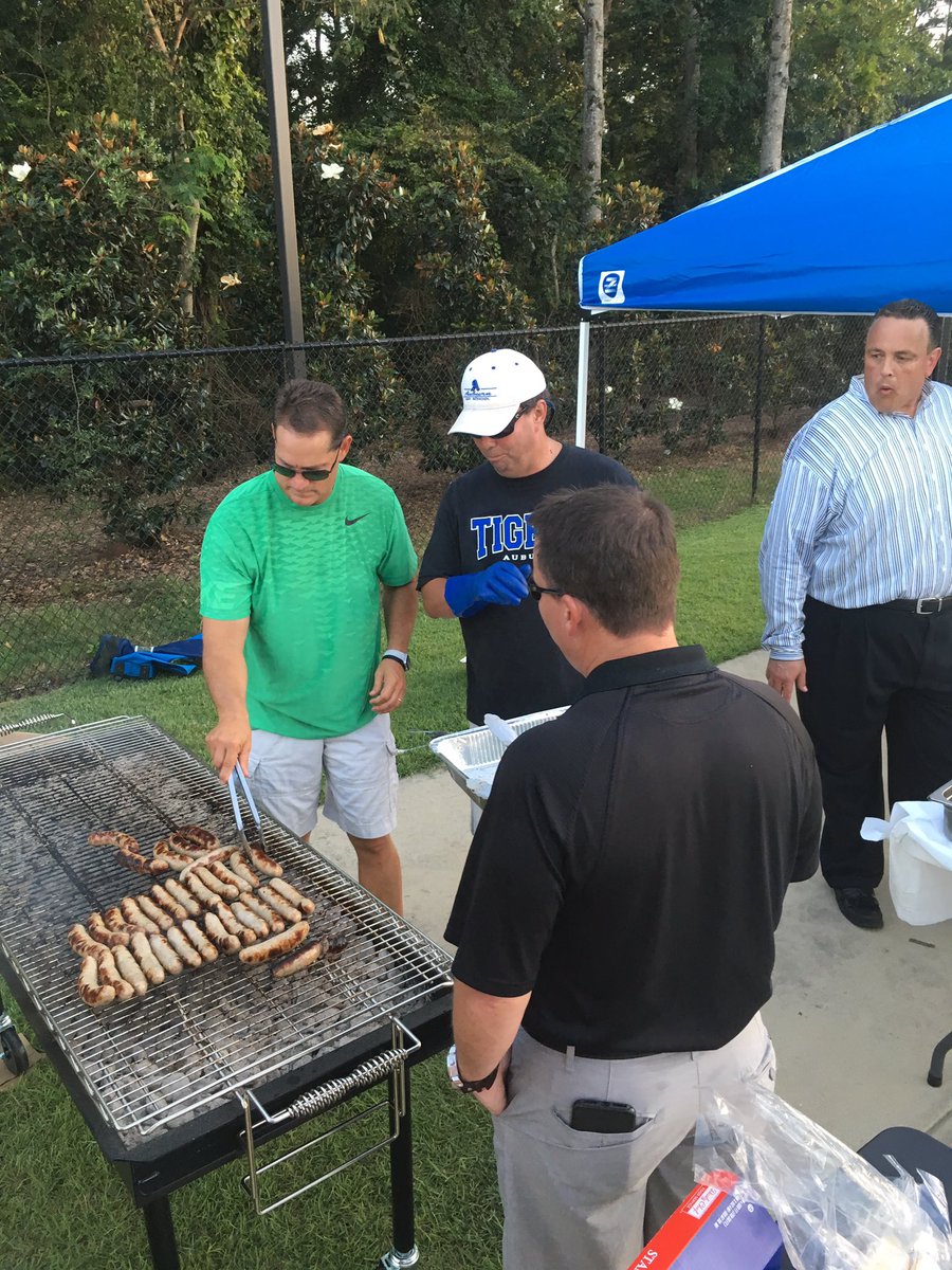 AuburnHighFB's tweet photo. Thanks to our grill masters, Team Selby for the grill, and US Foods for an AHSome Friday night at the Duck to end fall prep and go live! https://t.co/XBr7MTGCjt