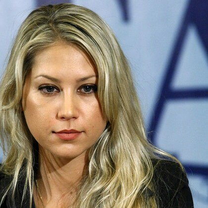 ANNA KOURNIKOVA - Página 9 DHqxSDBXUAA9sIs