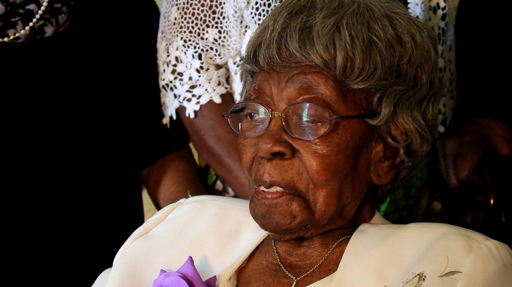 Woman turns 112 and can recite Psalm 23 without skipping a beat on.11alive.com/2xgeeSB https://t.co/hyMuLoZg4z