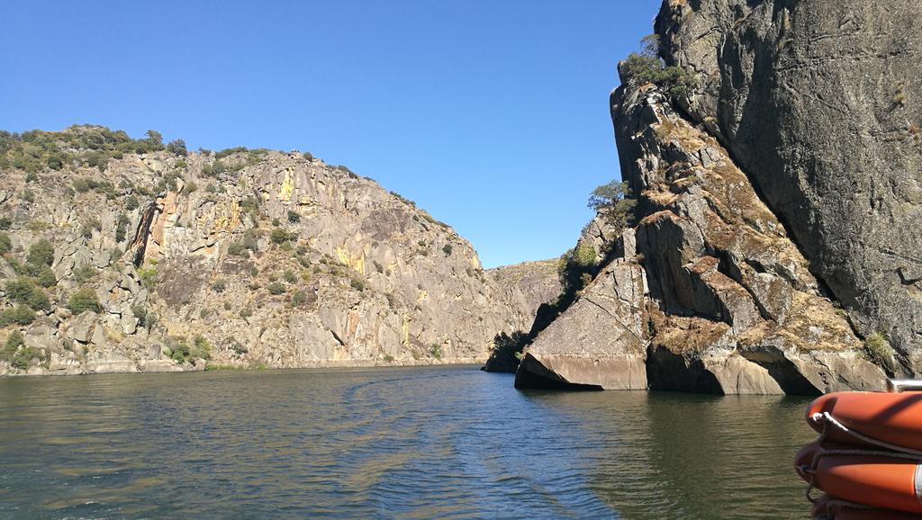 DouroTurnat's tweet photo. Un paseo Fascinante por los #ArribesdelDuero desde #MirandadoDouro desde #DOUROInternacional te lo vas a perder @EmpresaGanatur @amgardi https://t.co/yhBZpMXicS