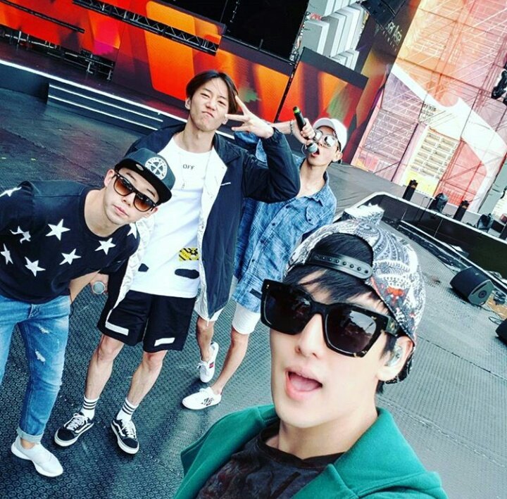 spanish_UKISS's tweet image. [eli_kim91]
Finalmente en Kazajstán! No podemos esperar para ve a todos nuestros fans por primera vez! #StarofAsia #HermosoPaís #TeVeoPronto