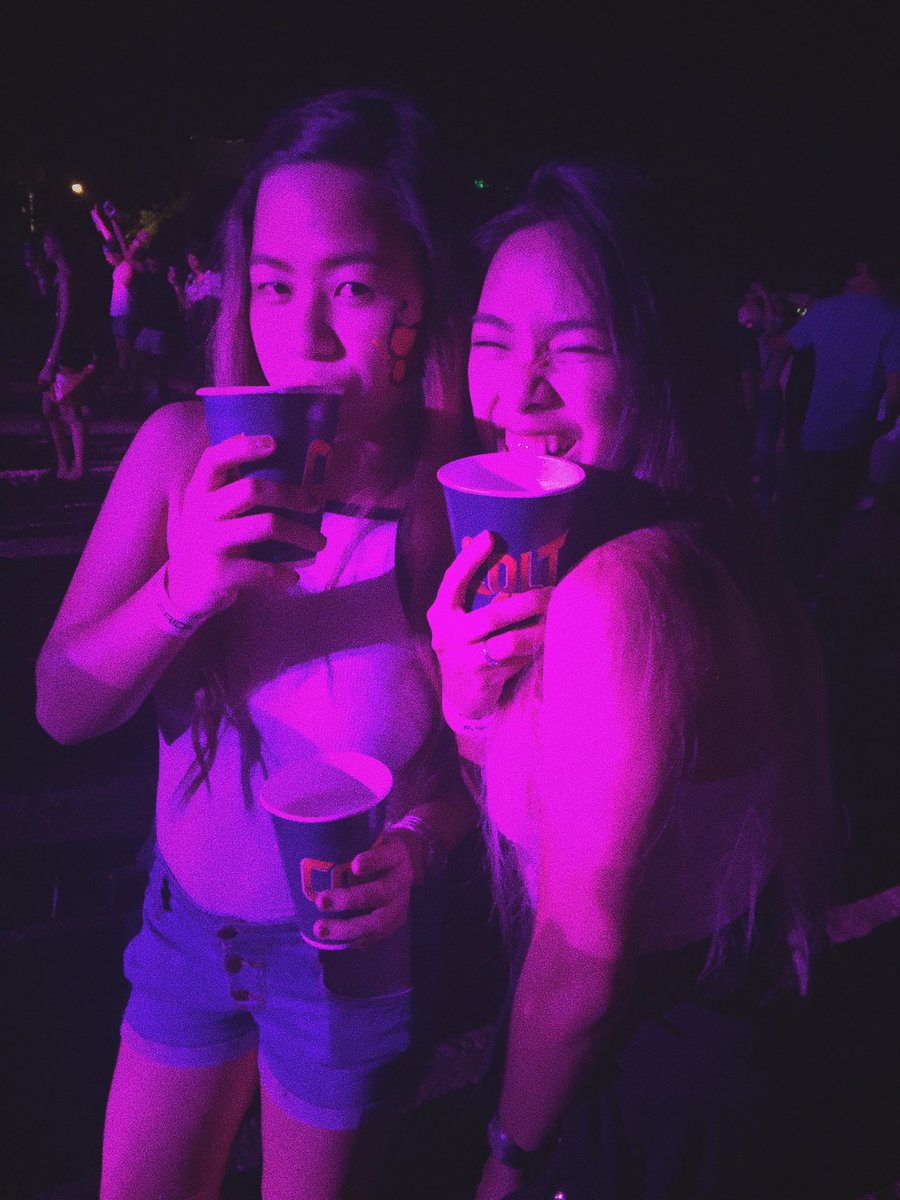 dharziie's tweet image. #Kadayawan2017 🌚✨