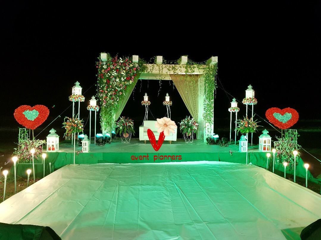 VEventPlanners's tweet photo. #V for #silver #jubilee #wedding #anniversary #celebrations.
Cool sea breeze cannot stop the anxiety #happiness cheers.#VEventPlanners https://t.co/8CDxT10uuR