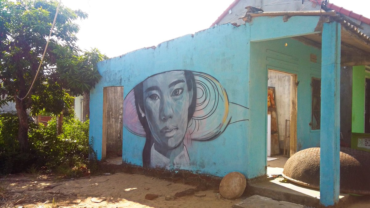 winterghost1970's tweet photo. Beautiful Tam Thanh Mural Village ❤️
#TamThanh #Vietnam #art #travel #TamThanhMuralVillage #murals #painting #beauty #beach https://t.co/3c3cdMC0oK