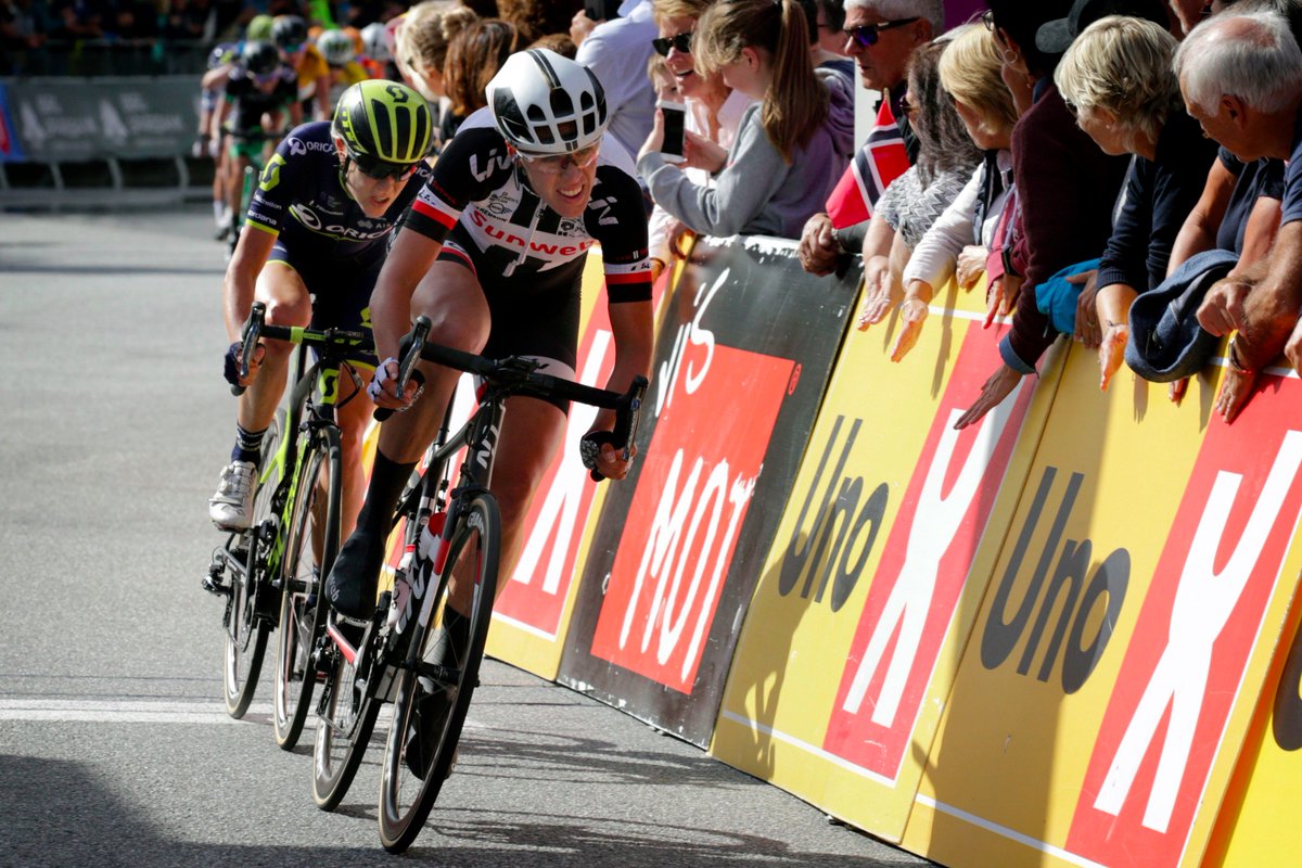 picnicpostnl's tweet photo. An incredible final showdown at #LTON17 today saw @ellenvdijk sprint to 2nd + secure 3rd overall. More ๐๐ผ
๐ https://t.co/DZ3s4Voeef https://t.co/Y93Eo6hDBI