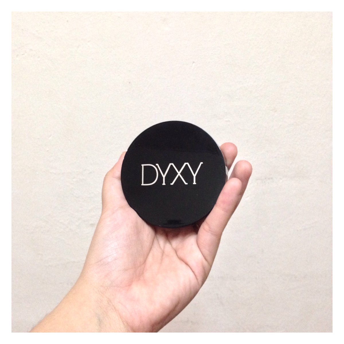 Nqielaaaaa's tweet photo. Hai semua ! Tak nak cantik ² ke pegi dating, shopping semua ? Meh lah try BCcream #dyxy ni 🤗 berbaloi ! 😘 #bccream #ttshop @twt_tudung https://t.co/kkrX0QvSiE