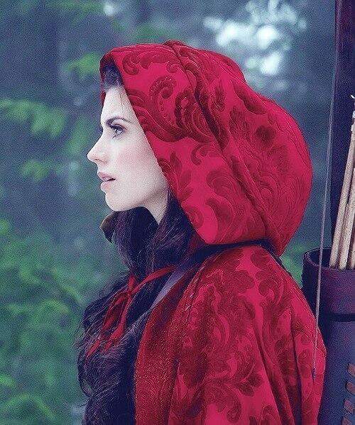 Happy birthday to Meghan Ory:) 