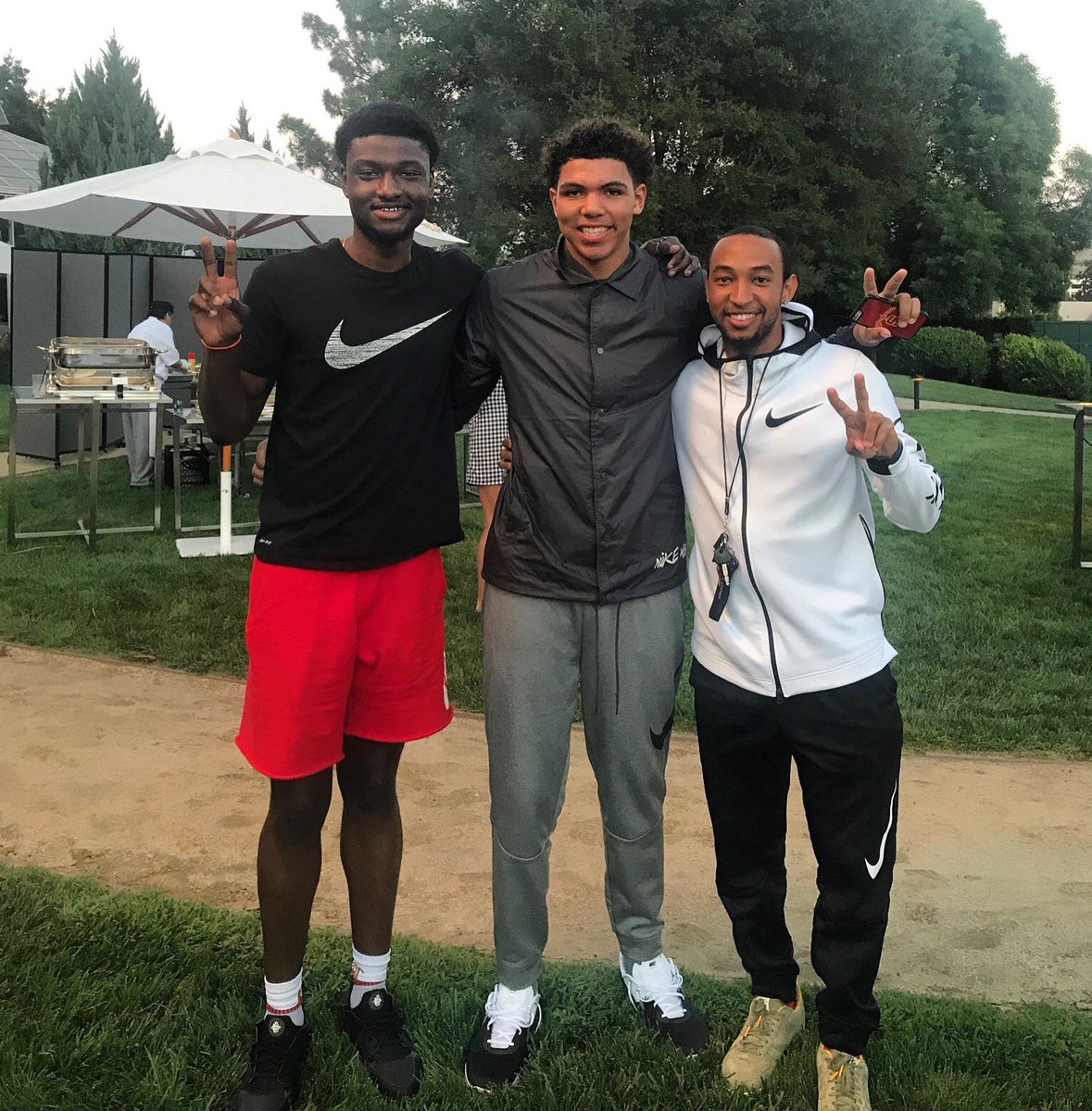 Coach_Parker007's tweet image. USC Trojans basketball is looking very bright Present/Future 
#FightOn✌🏾🏀🔥#SupportTheFam
