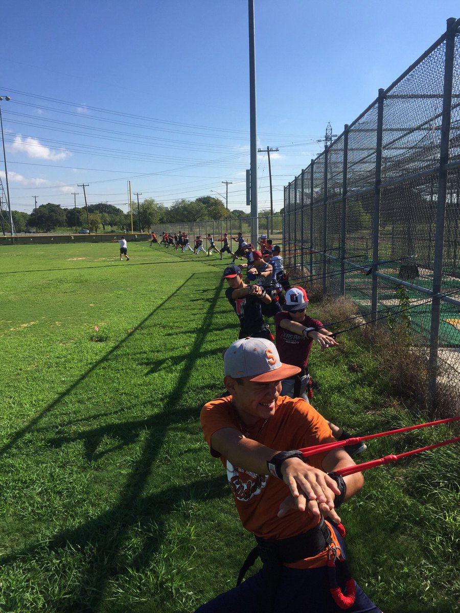 TpuBaseball's tweet photo. Boys and girls taking there arms to another level! Thank you @jaegersports #longtossprogram #nextleveltraining #feedit #throwtogrow https://t.co/BEADB054s7