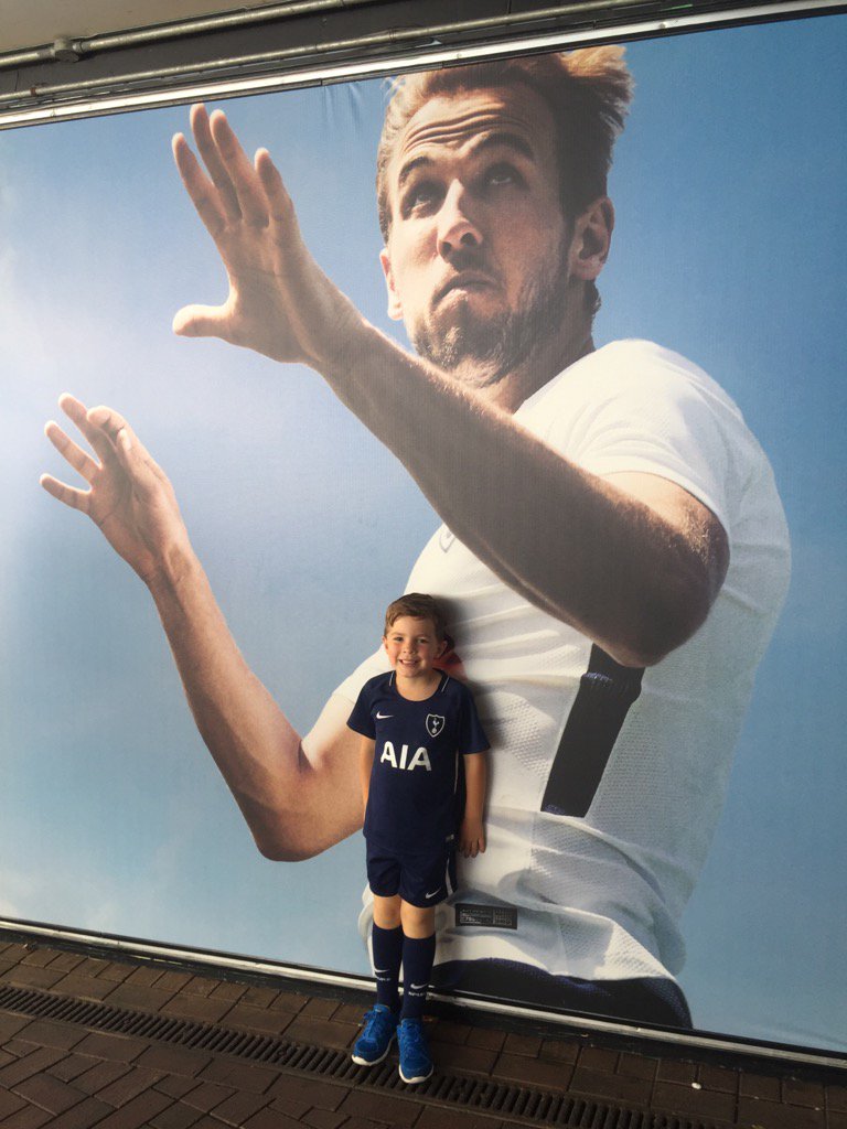 NickAE78's tweet image. #COYS 👍👍