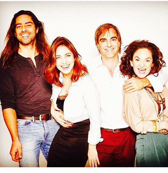 Hoy Dgo hagan sus reservas  sala @CentroMori parque Arauco y q no se la cuenten ..véala usted mismo..#Losvecinosdearriba <a href="/_monicagodoy_/">Mónica Godoy</a>