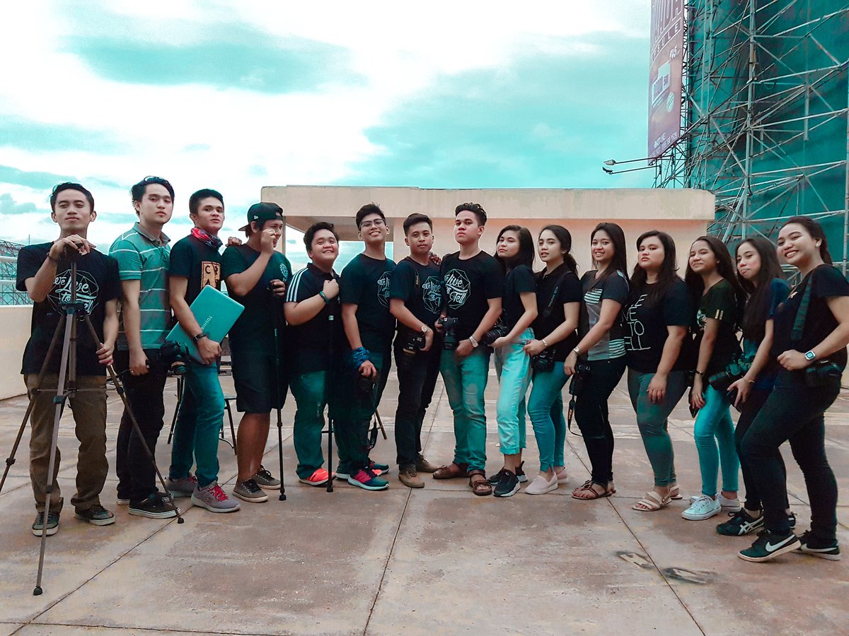 DarylDulfo's tweet photo. Campus Fresh Docu's Peps. π
#OneTeamOneGod #CampusFresh #cfcyfc #EspritDeCorps #DocuTeam #YCOM #Kusugbo #yfcCebu #CreativeMissionary https://t.co/4Qd9RYvGYf