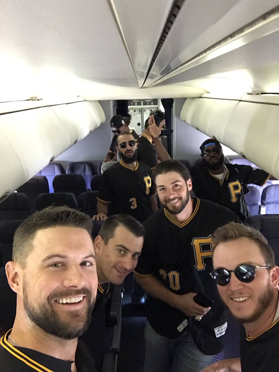 Williamsport 👊#LLWS #PlayersWeekend <a href="/G_Kontos/">George Kontos</a> <a href="/Schug_Knight/">AJ Schugel</a> @DHuddy41 <a href="/jhay_da_man/">Josh Harrison</a> <a href="/SeanJRodriguez1/">Sean John Rodriguez</a>