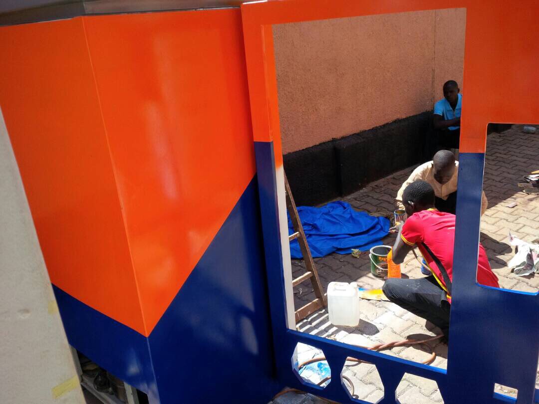 JlDougan's tweet photo. A man who moves mountains begins by carrying away small stones. #VencomUG #VencomAfrica#comingsoon https://t.co/yH5Ms3hUkA