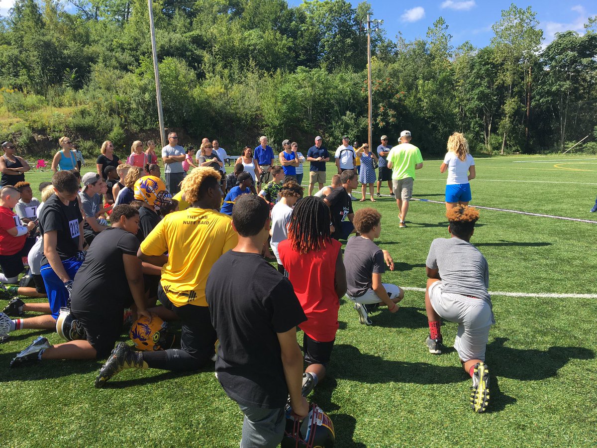 joebouffardusa's tweet photo. Great turn out of talent this am for @CT5StarElite @FBU_NC shout out to all the coaches who helped today! https://t.co/oLtlxUy34E