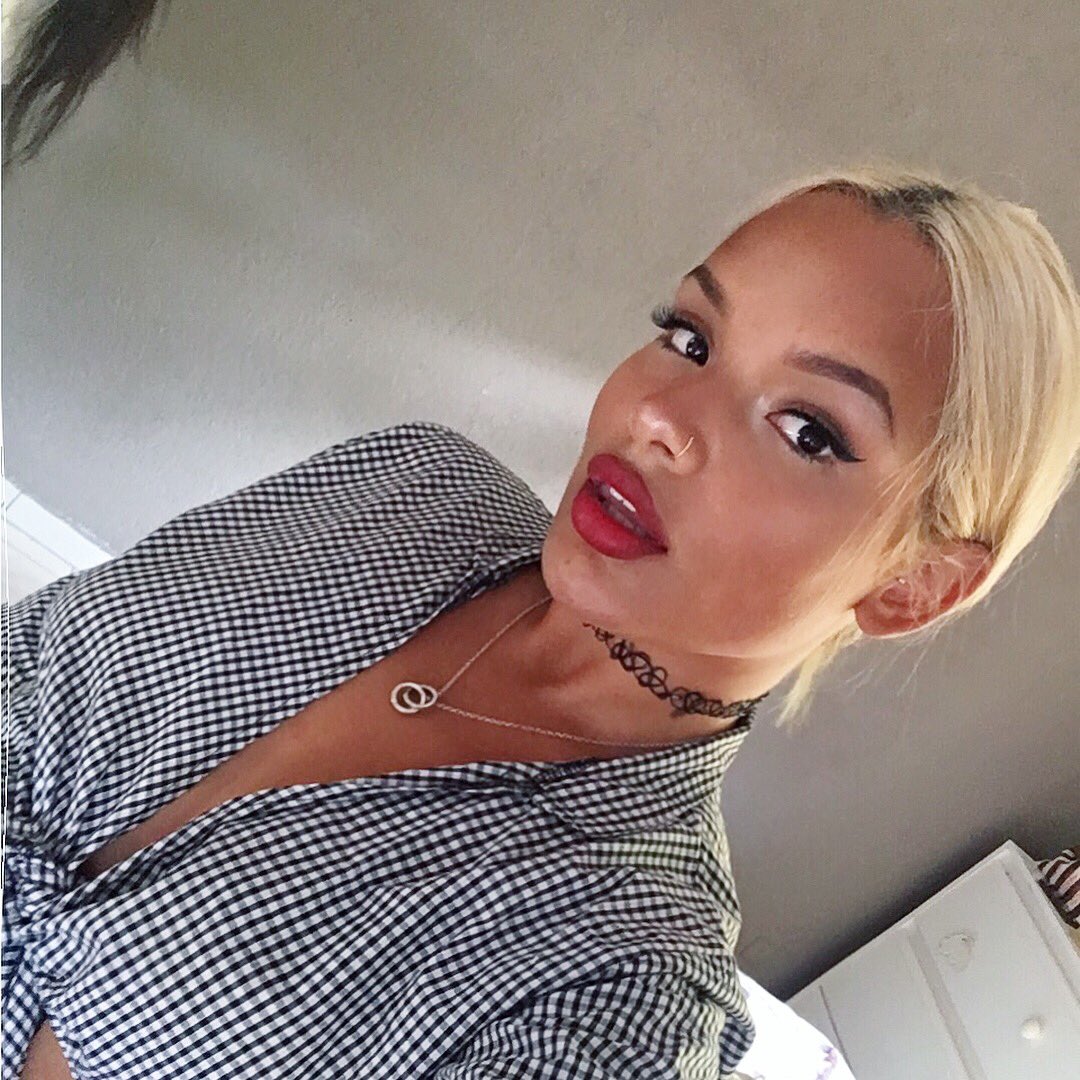 morenathai_'s tweet photo. 💋 https://t.co/KMzENKWxhh