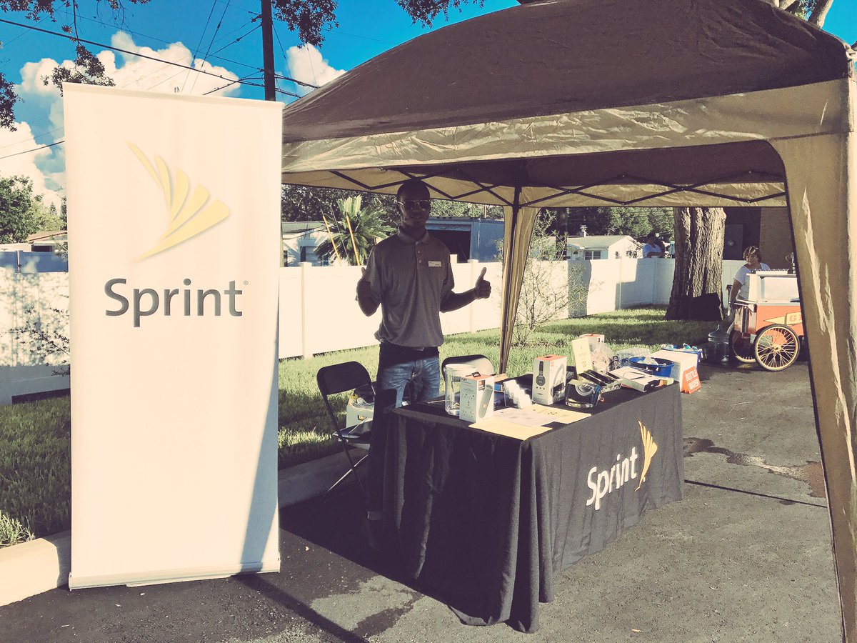 HillarySprint's tweet photo. Thank you @GTEFinancial for having us! #ilovemycreditunion #grandopening @TampaBayRaysFan https://t.co/ZTnxmPrmJb