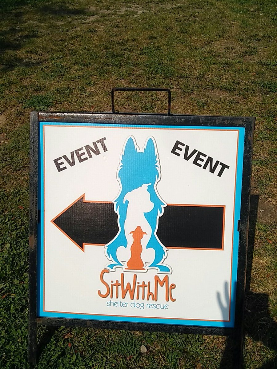 SitWithMeRescue's tweet photo. Come wish us a happy 5th birthday today at Laroche Park! #dogsof613 #SundayFunday https://t.co/gmGo7JAIBr