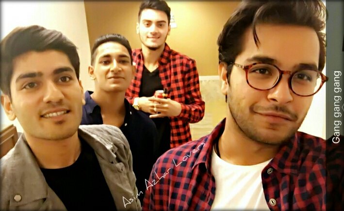 AsimLovers's tweet photo. Asim's Snap Stories! 😍
#AsimSnaps💛 
@AsimAzharr https://t.co/zE1z3N6zN7